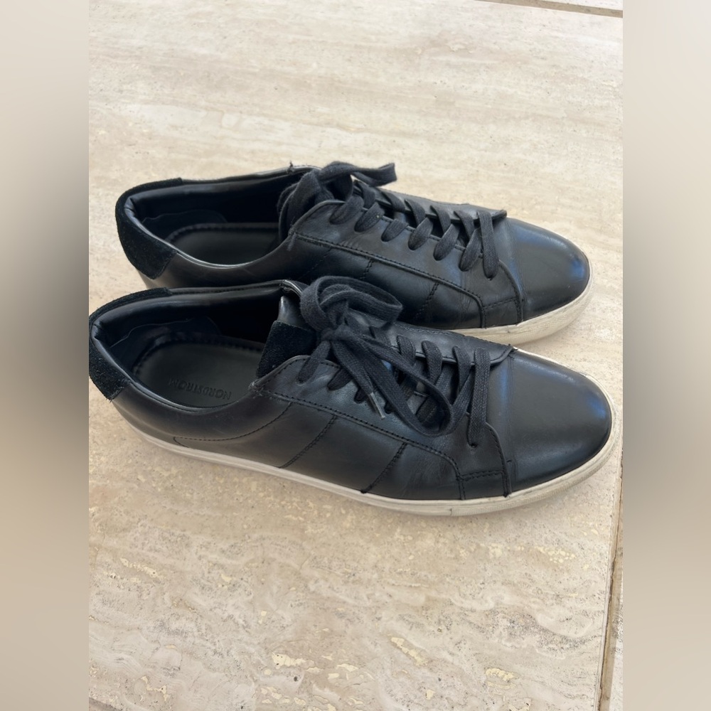 Stylish black Norstrum sneakers, size 10.5